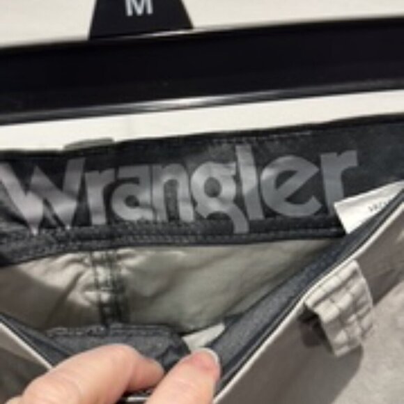 Wrangler Twill Shorts Multiple Pockets Zip Fly Closure Stretch Light Gray M 30 - Picture 7 of 9